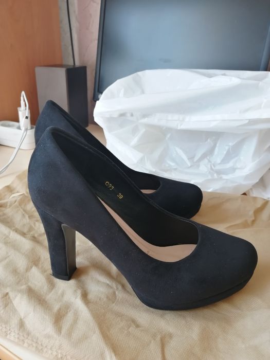 Срочно! Продам женские туфли