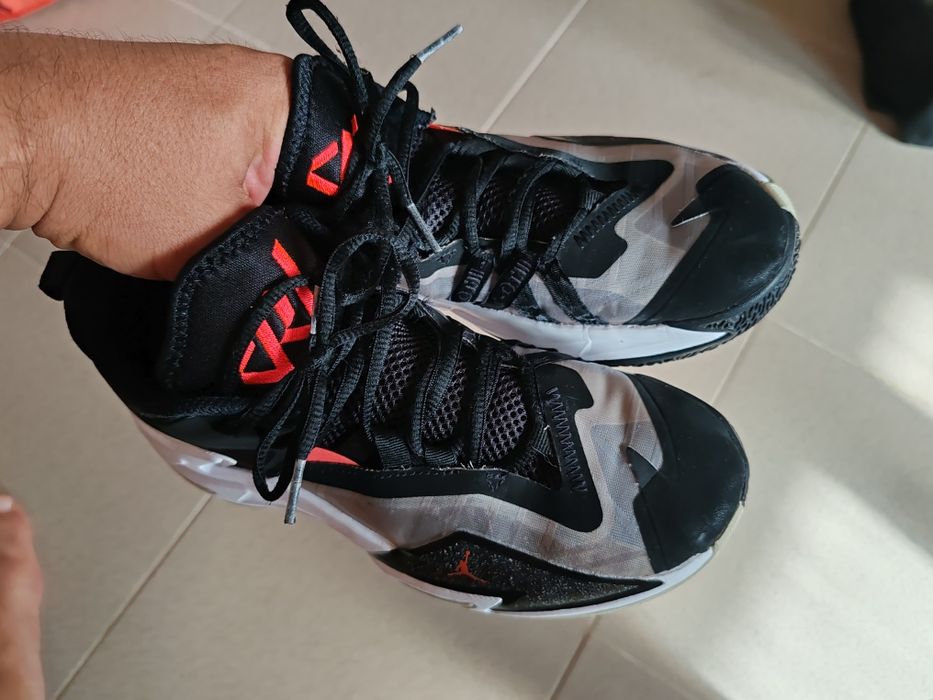 Nike jordan  marimea 38.5