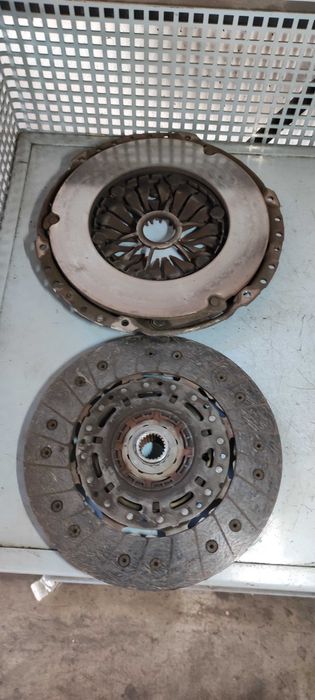 Kit ambreiaj cu volanta si rulment  vw volkswagen touran 2.0 BMP BMM