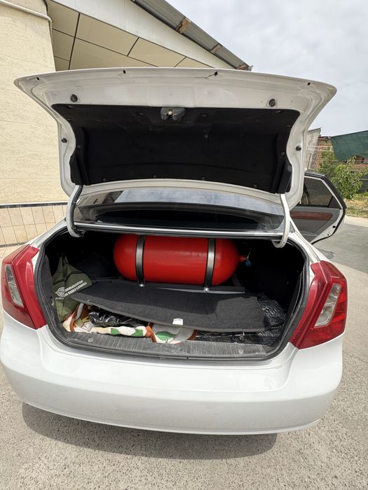 Lasetti 1.6 2013 kraska toza 175 yurgan halol gaz bor