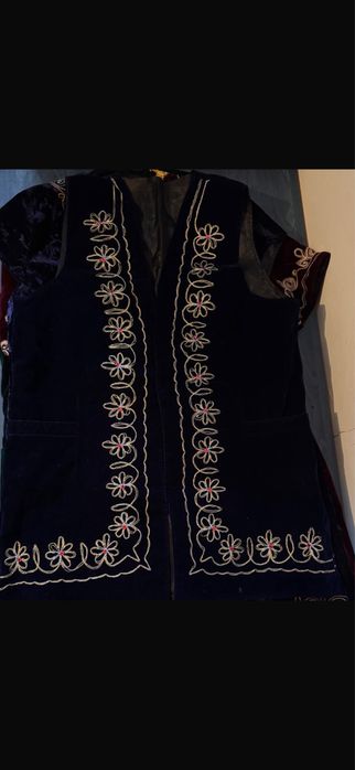 Продам национальные жилетки