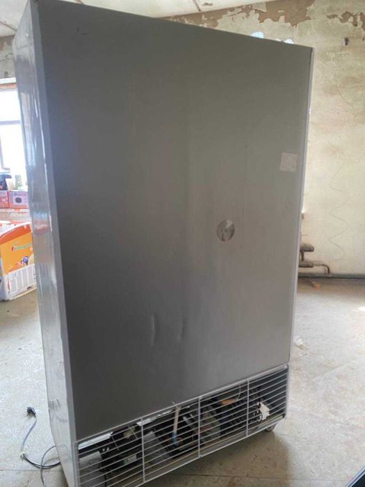 витринный холодильник