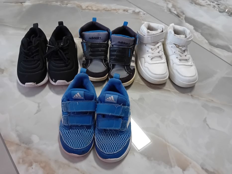 Vând încălțăminte copil nr 25