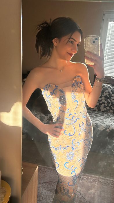 Официална дубайска рокля