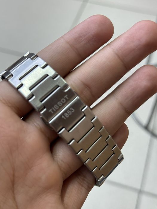 Часы TISSOT Кварцевые