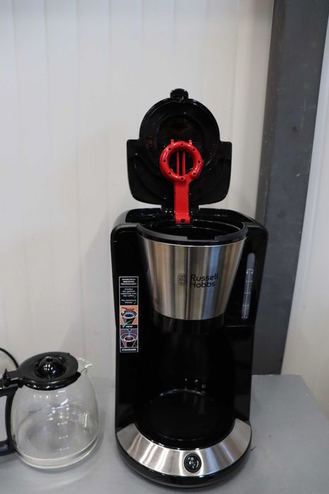 Шварц Кафемашина Russell Hobbs 10 чаши, стъклена кана, 1,25л, ПРОМОЦИЯ