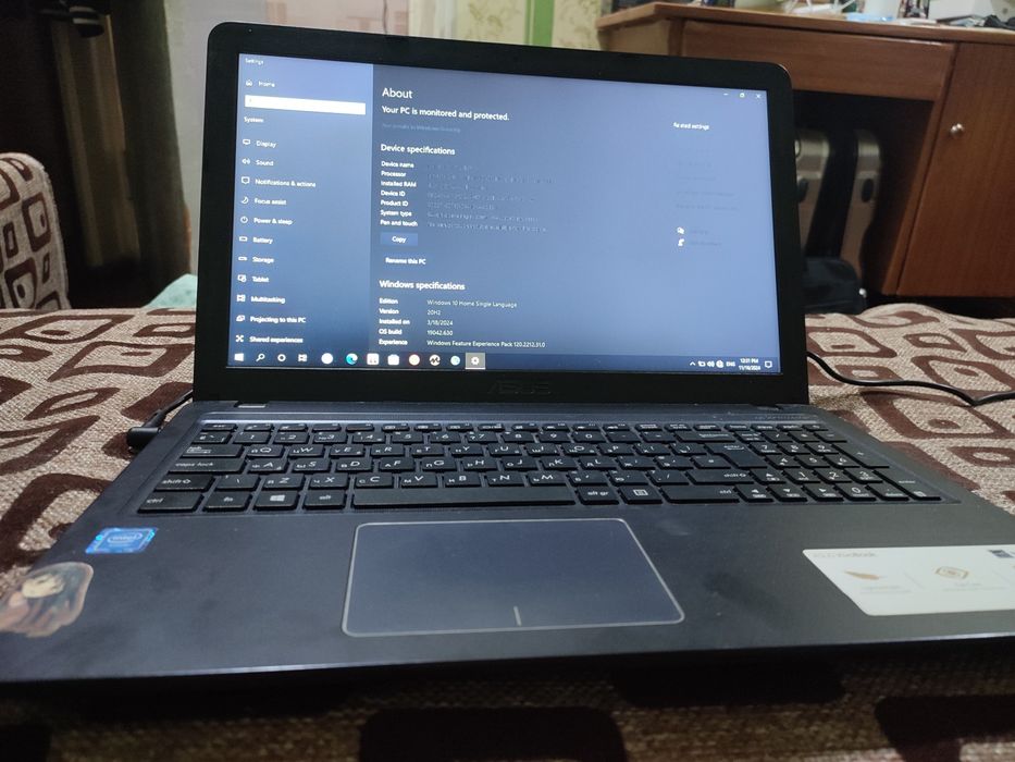 Ноутбук Asus x543m