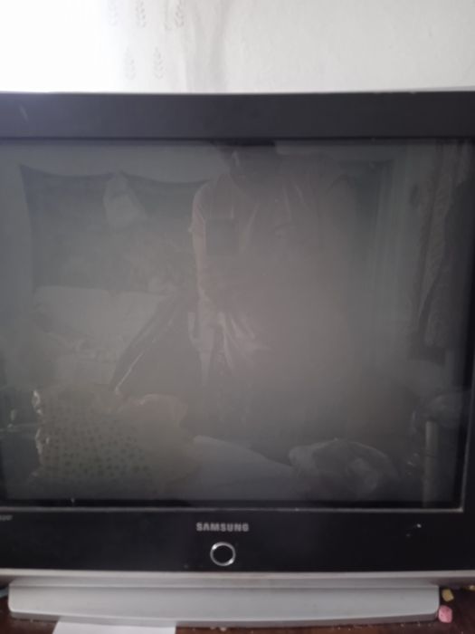 Продам телевизор