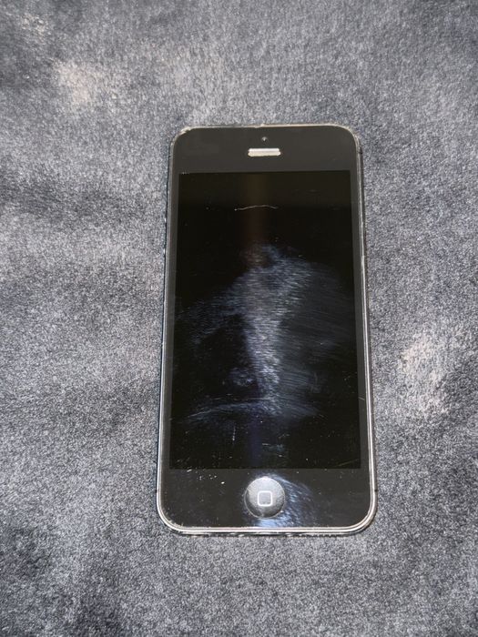 iPhone 5 Black iOS 8.4.3