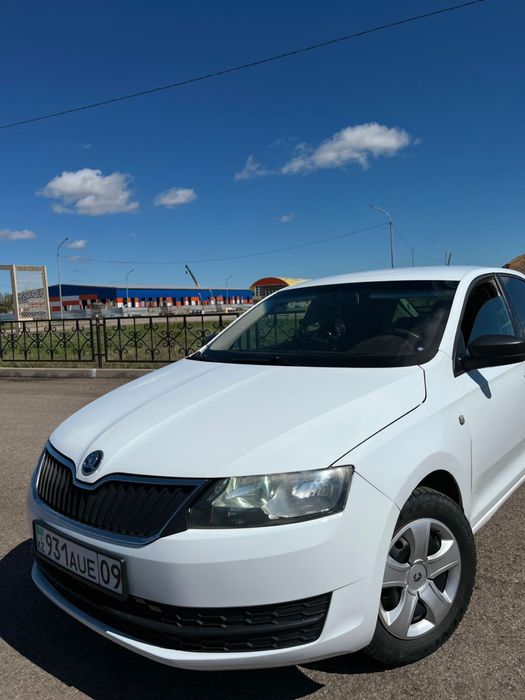 Шкода рапид продам