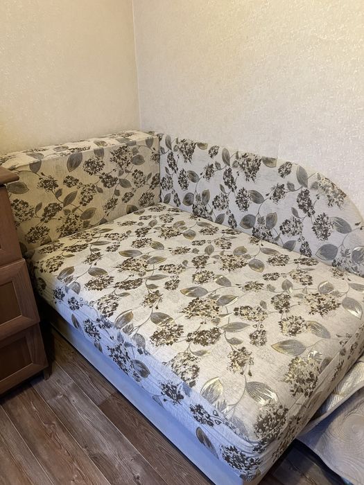 Продаю две тахты