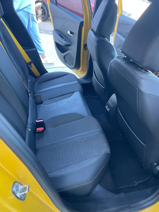 Vand PEUGEOT 208 automat 2022