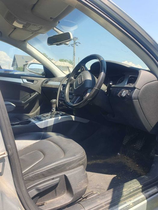 Dezmembrez Audi A4 B8 2.0TDI 2011
