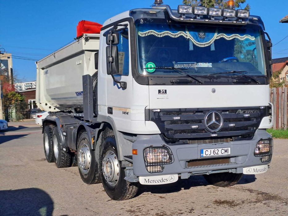 Vând Mercedes Actros 8×4
