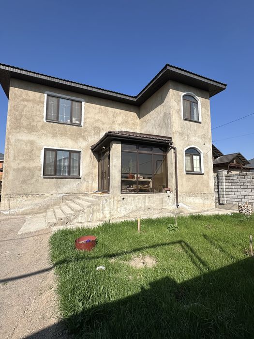 Продается 2-х этажный дом