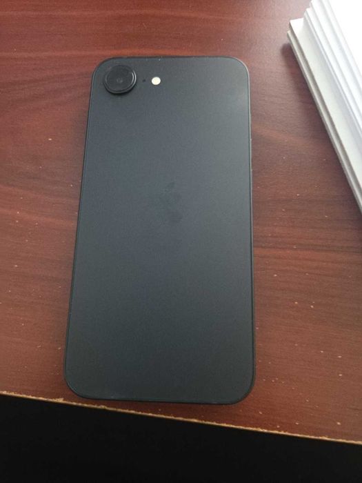 iPhone 16e - 128 GB - Black, Conditie perfecta