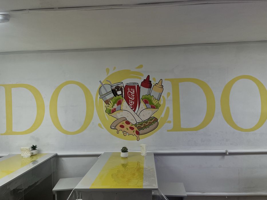 Роспись стен в городе Астана