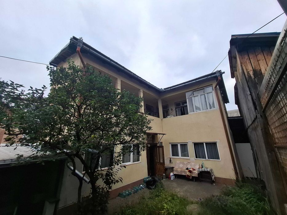 Casa de vanzare  in  Vatra Dornei Bucovina Parc Veverita Partie