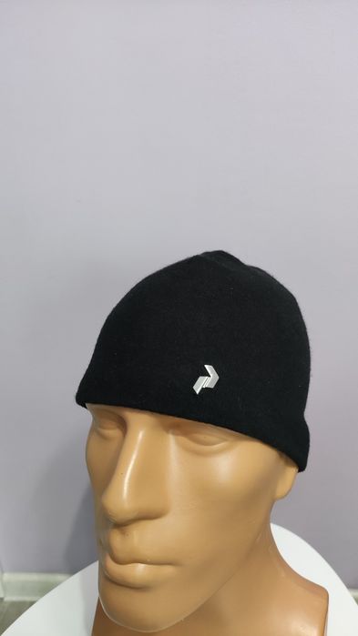 Peak Performance S size вълнена шапка