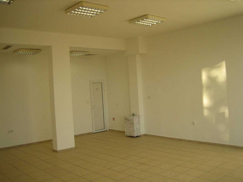 Дава се под наем Офис в Варна, Владислав Варненчик - 100 кв.м за 1019.49 € - Снимка #9