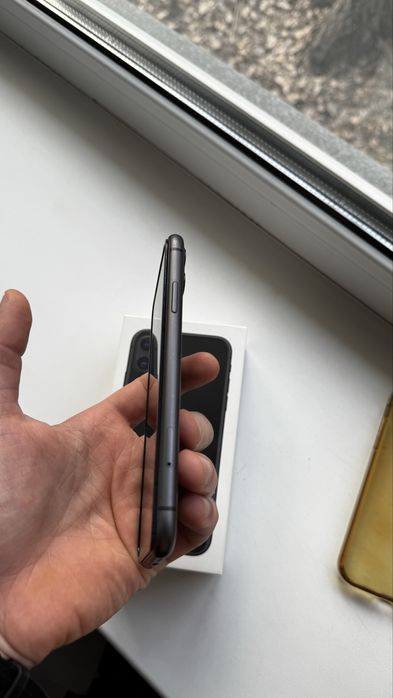Iphone 11 б/у в хорошем состоянии