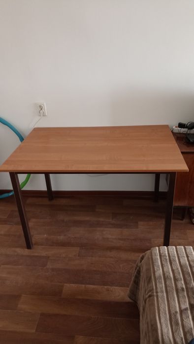 Стол обеденный,производство Зета.