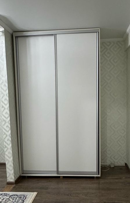 Продам шкаф купе