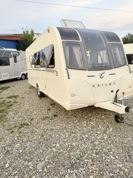 Rulota Bailey Pegasus Verona 2017 , centrala , motor mover , alko atc, cort , tv , panou solar etc