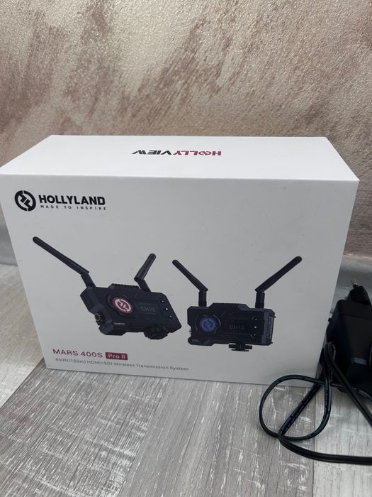 Hollyland mars 400s pro ii / преносим монитор Corprit