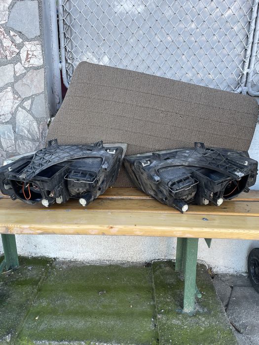 Фарове за ауди а4-б6 в добро състояние цената е за комплекта