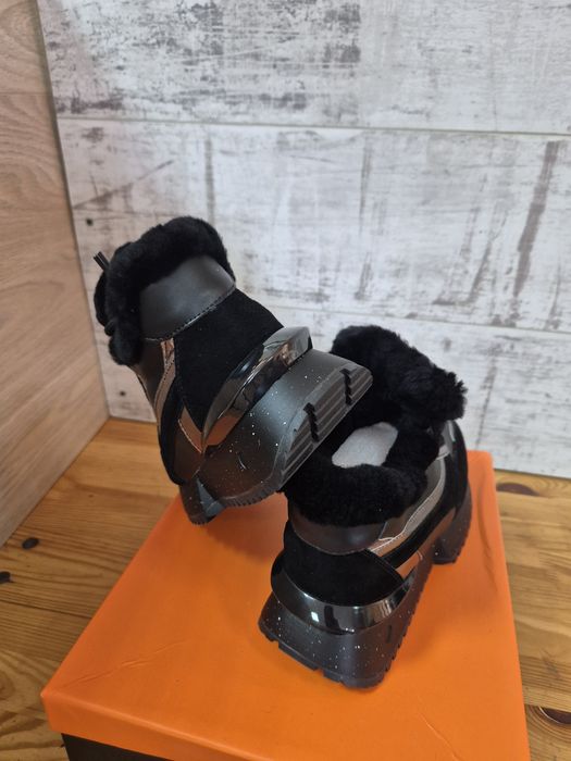 Кроссовки зимние