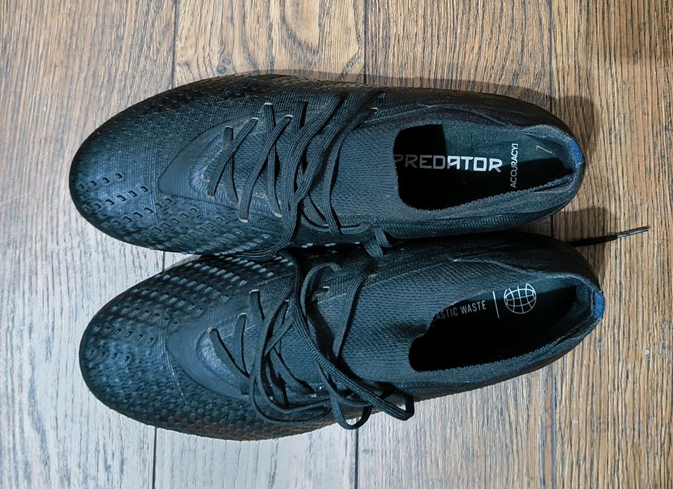 Ghete fotbal adidas predator accuracy 1