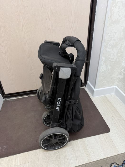 Продам прогулочную коляску COCOBABY