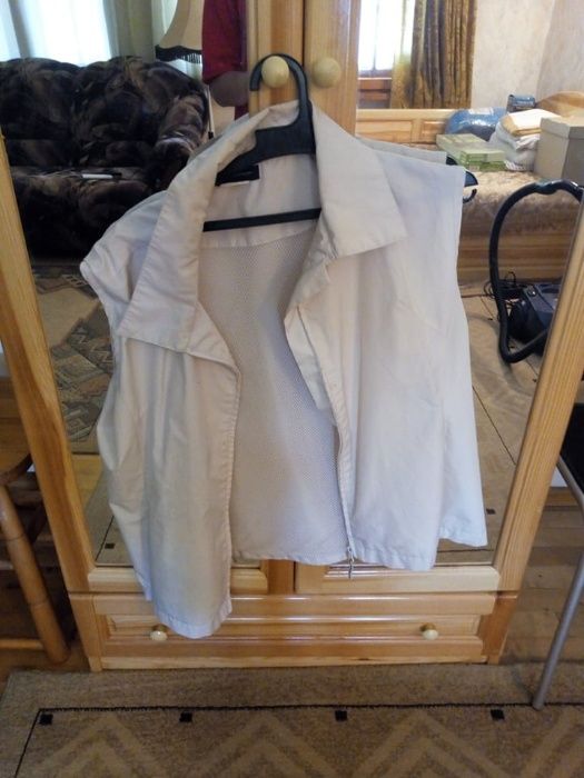 Елегантни дамски елечета