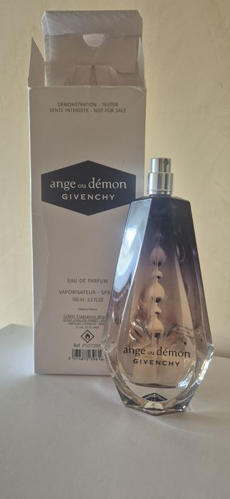 Продавам парфюм Victor&Rolf