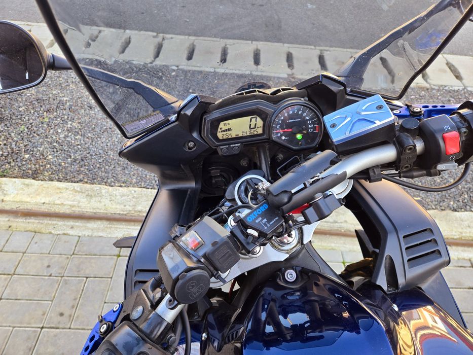 Vând Yamaha FZ1 fazer