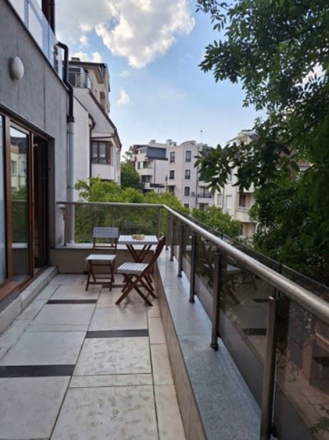 Дава се под наем Тристаен апартамент в София, Лозенец - 111 кв.м за 1066.92 € - Снимка #8