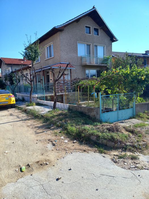 Продава се Къща в Велинград - 200 кв.м за 900 €/кв.м - Снимка #1