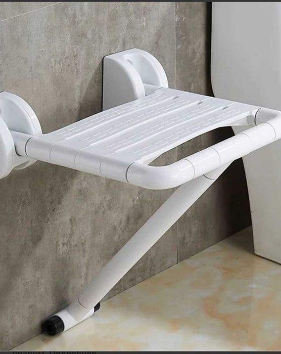 Складной стул для купания.