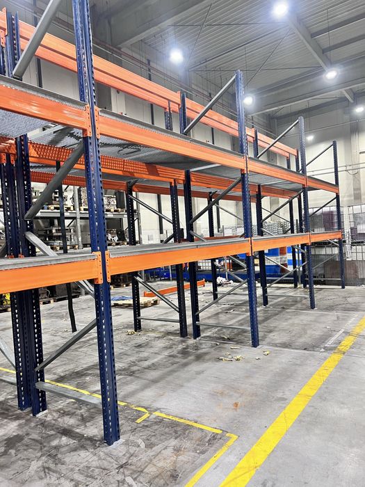 rafturi metalice industriale transport inclus