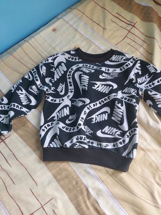 Детски анцуг-25лв.