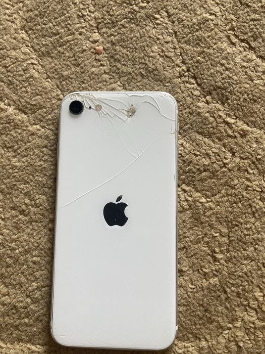 iphone se 2020,2 штук