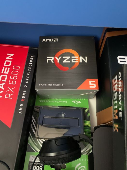 Pc gaming rx6600 8gb vram, ryzen 5 5500x