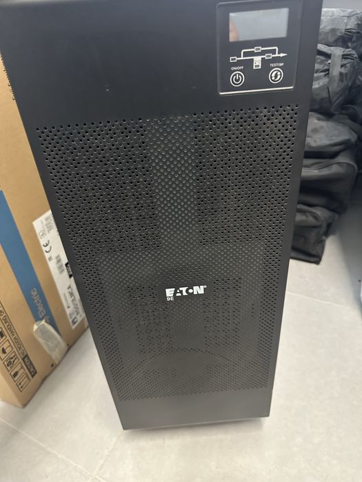 Трифазен соларен инвертор 10 кв. И UPS 10 kw.