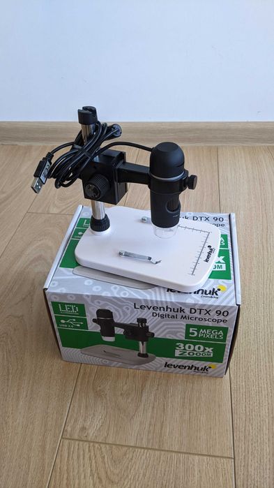 Mикроскоп Levenhuk DTX 90