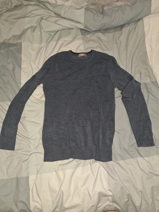 Pulovere diverse 40 ron