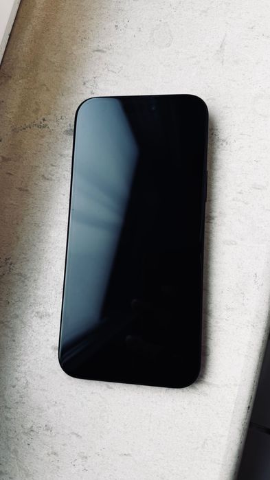 iPhone 15 Plus 128 GB- нов - 3 цикъла на зареждане