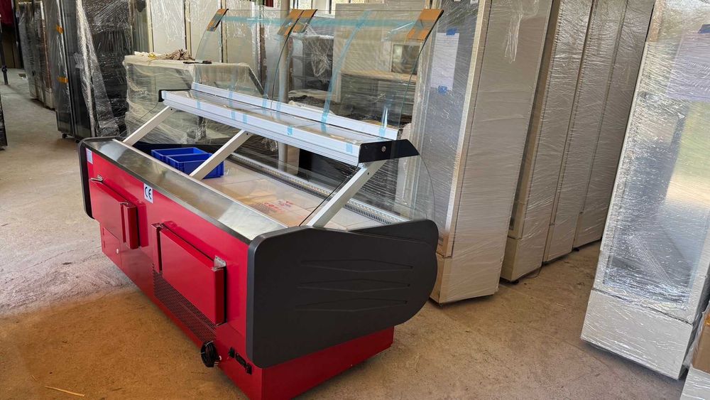 Vitrină refrigerare magazin 2 m | geam rabatabil | spațiu depozitare