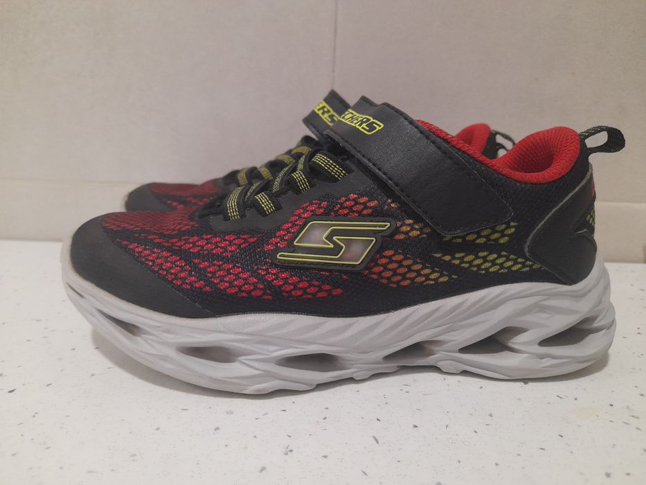 Skechers leduri nr 31