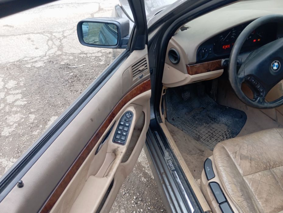 Продавам Е39 525 163 Фейслифт На Части